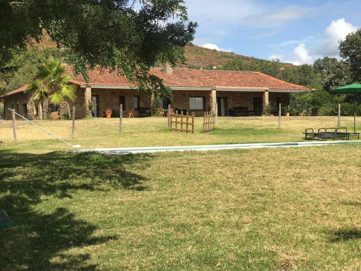 Casa Rural Los Robles Acebo Exterior foto